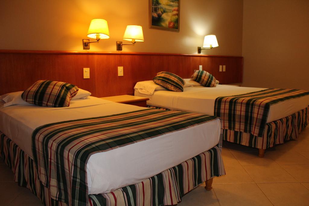 Marcopolo Suites Iguazu Πουέρτο Ιγκουασού Εξωτερικό φωτογραφία